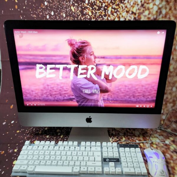 iMac 21.5″ RETINA 4K 2017, Intel i7, 32GB RAM, huge 1TB Fustion Drive, 560 PRO 4GB, Ventura OS