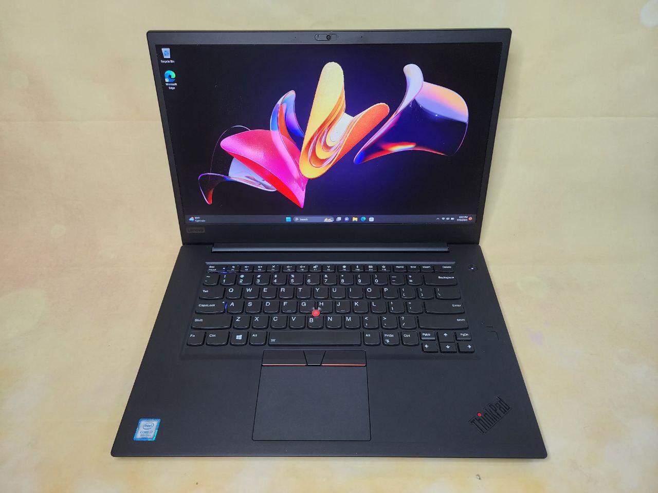 Lenovo High Performance X1 Extreme 15.6", Intel i7-8th, 32 GB RAM, 512 GB SSD, Geforce 1050ti, Win11