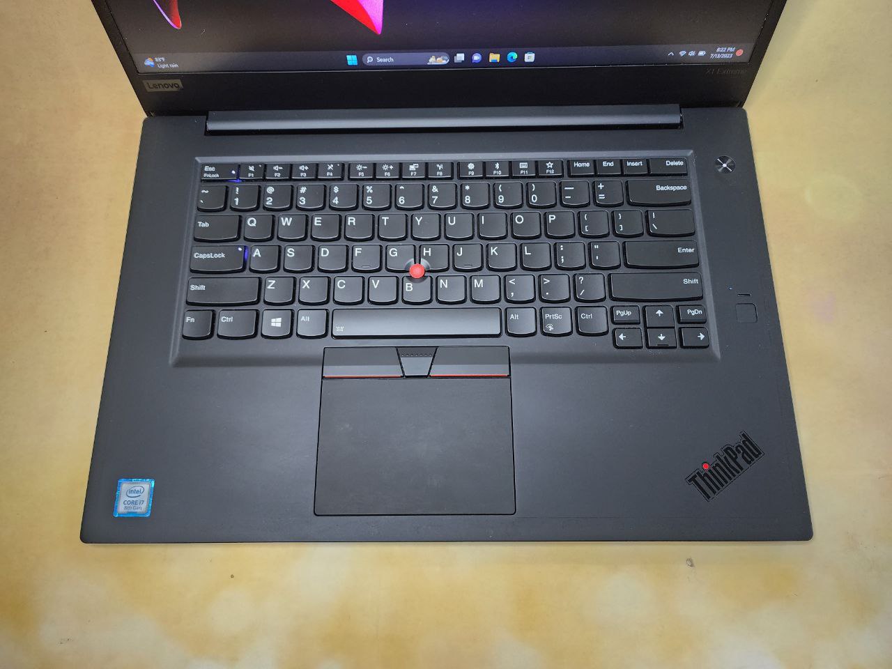 Lenovo High Performance X1 Extreme 15.6", Intel i7-8th, 32 GB RAM, 512 GB SSD, Geforce 1050ti, Win11 - Image 6