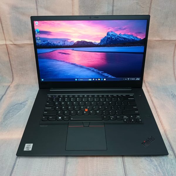 Lenovo High Performance P1 15.6″, Intel i7-10th, 32 GB RAM, 512 GB SSD, Quadro T2000, Win11