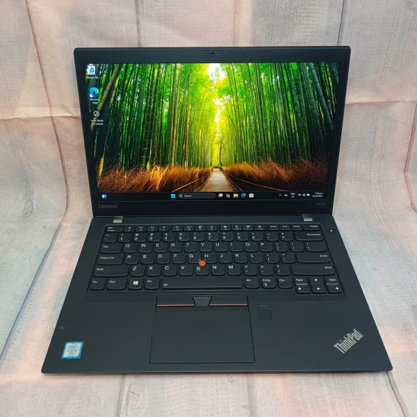 *Only 1 unit* Lenovo Thinkpad T470s 14", Intel Core i5-6300u, 8GB RAM, 256 GB SSD, Win11