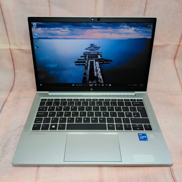 HP Elitebook 830 G8, 13.3", Intel i5-11th Gen, 16 GB RAM, 256 GB SSD, Iris Xe, Win11