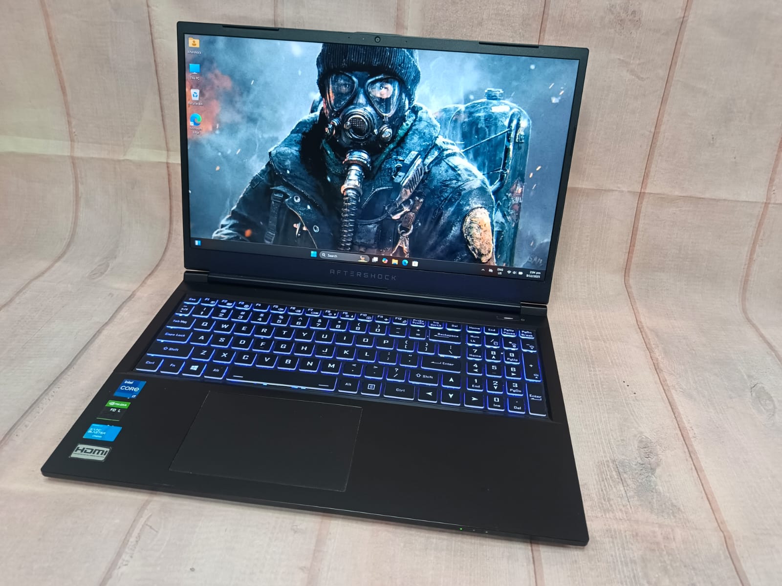 Aftershock Gaming Laptop 15.6" 144Hz, Intel i7-11th, 16 GB RAM, 512 GB SSD, Geforce RTX 3050, Win11 - Image 5