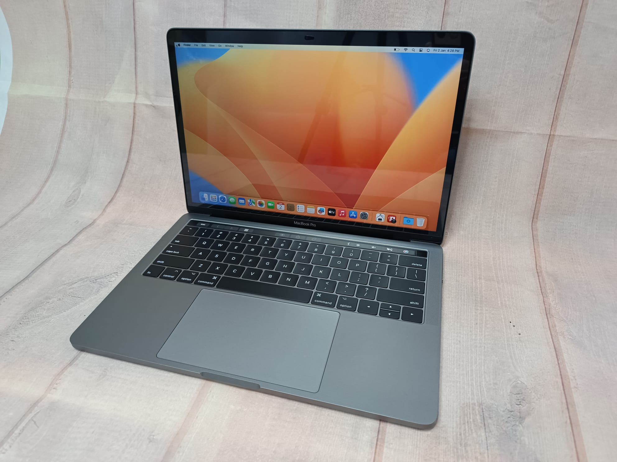 MACBOOK PRO RETINA 2017 13″, Intel Core i5, 8GB, 256 GB SSD, MacOS