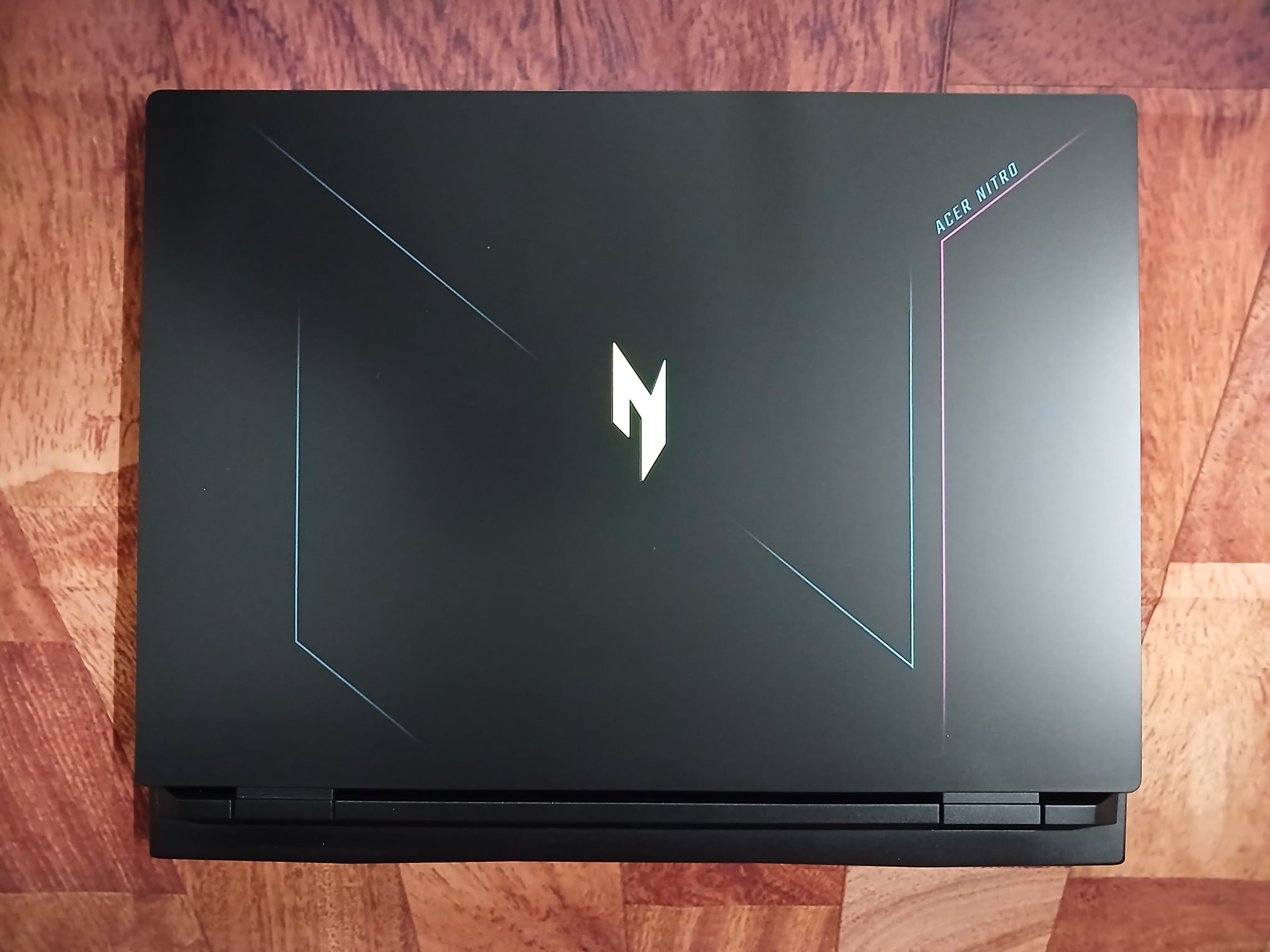 Acer Nitro 16 Gaming Laptop, 16" 165Hz, Ryzen 7 7840HS, RTX 4050, 32 GB RAM, 1TB SSD, Win11 - Image 2