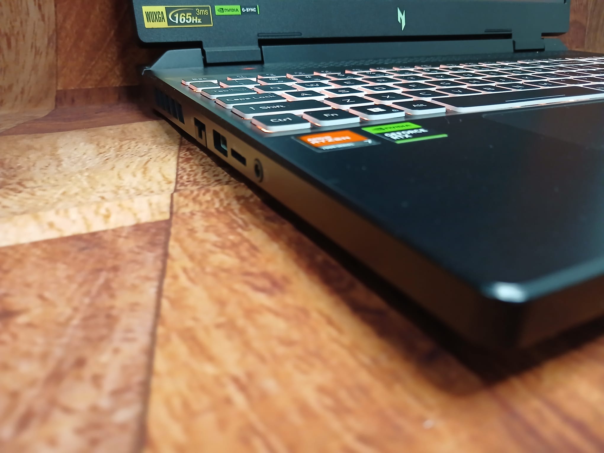 Acer Nitro 16 Gaming Laptop, 16" 165Hz, Ryzen 7 7840HS, RTX 4050, 32 GB RAM, 1TB SSD, Win11 - Image 8