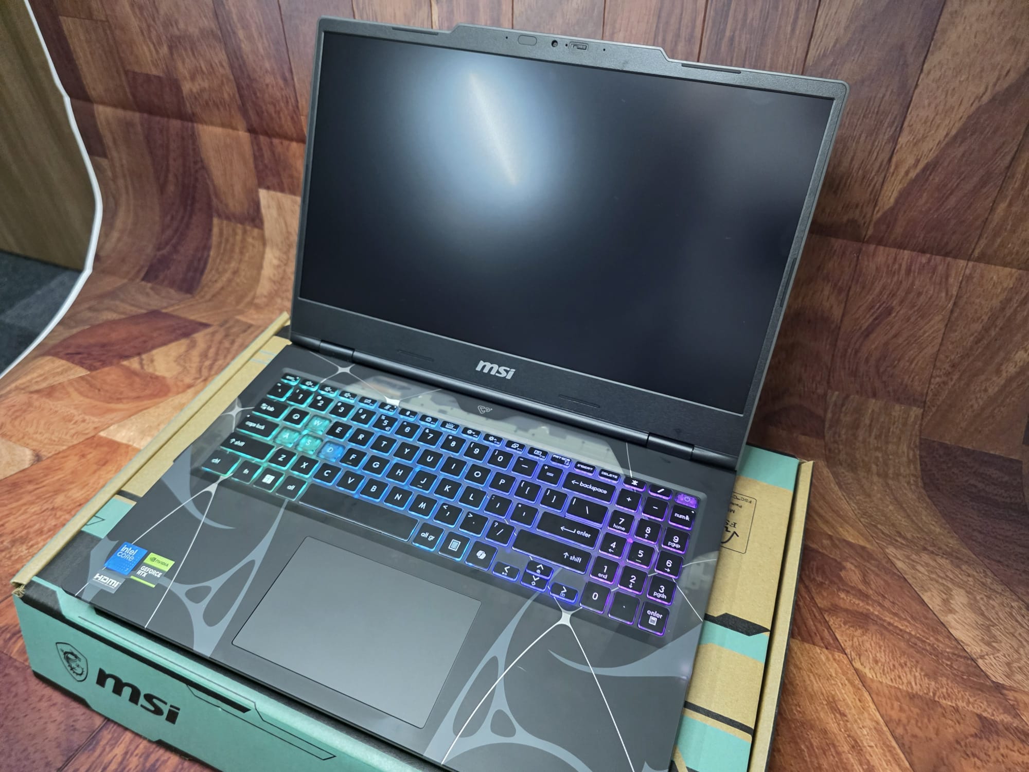 MSI Cyborg Gaming Laptop, 15.6" 144Hz, Intel Core7 240H, 16GB RAM, 1TB SSD, Geforce RTX 5060, Windows 11 - Warranty 2027 - Image 3