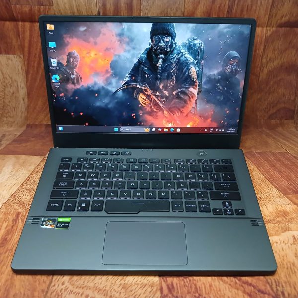 ASUS ROG Zephyrus Gaming Laptop 15.6", AMD Ryzen 7, 16GB, 512 GB SSD, Geforce GTX 1650, Win11