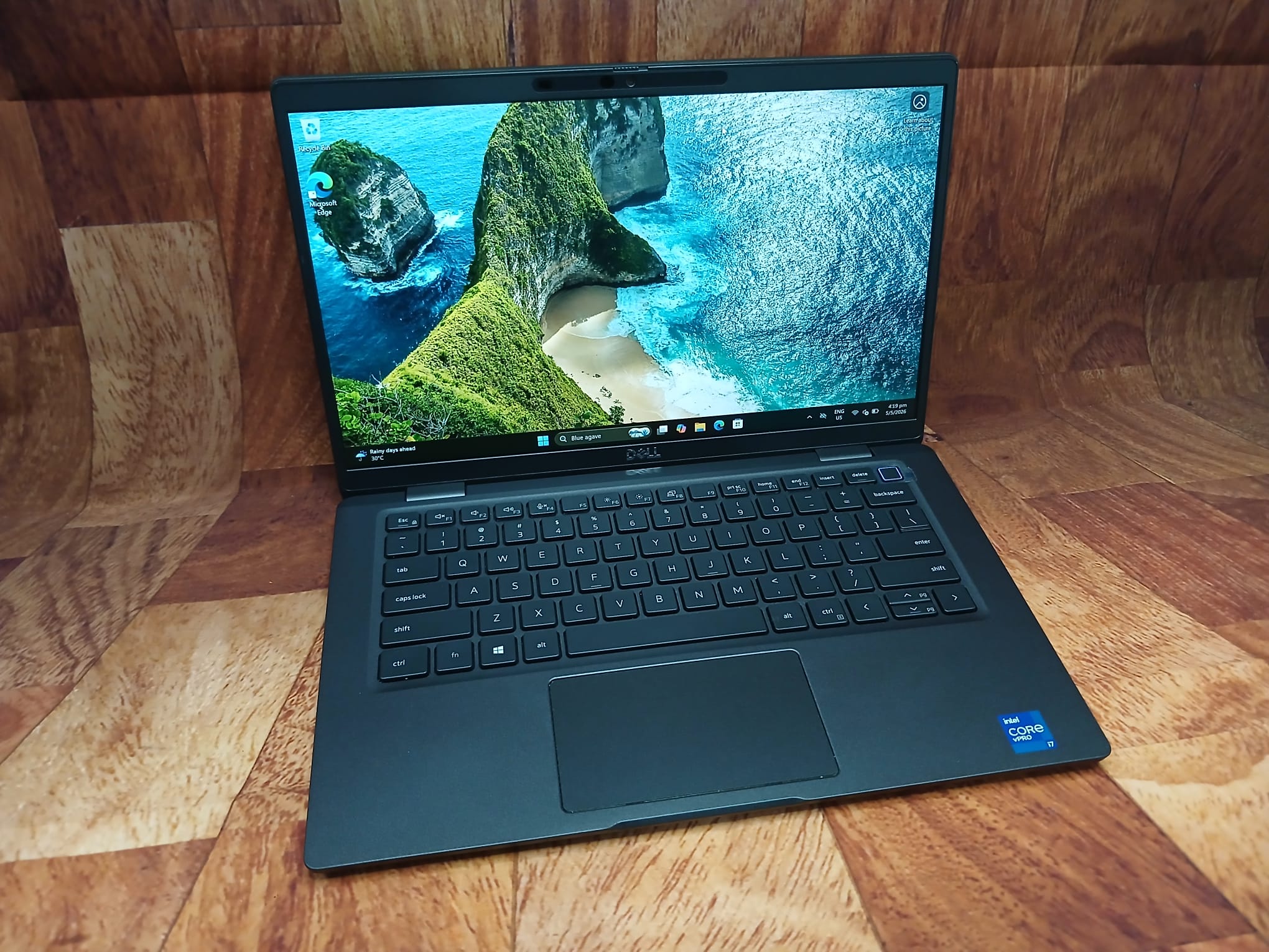 美品 DELL 7320 11世代 i7 32GB 512GB FHD オフィス Amazon.co.jp: 【整備済み品】 Windows11/ MS Office 2021搭載 ノート