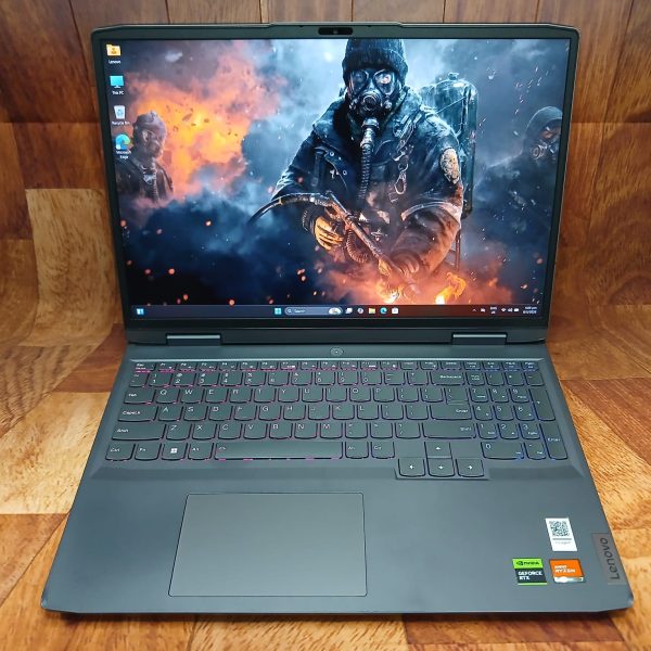 Lenovo LOQ Gaming Laptop 15.6", AMD Ryzen 7 7840HS, 16GB, huge 1TB SSD, Geforce RTX 4050, Win11