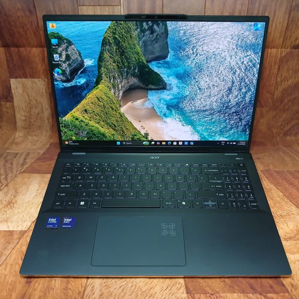 *Only 1 unit* Latest Acer Swift 16 AI, 16", Intel Ultra 7, 16GB DDR5, huge 1TB SSD, Intel Arc, Win 11 - Warranty 2027