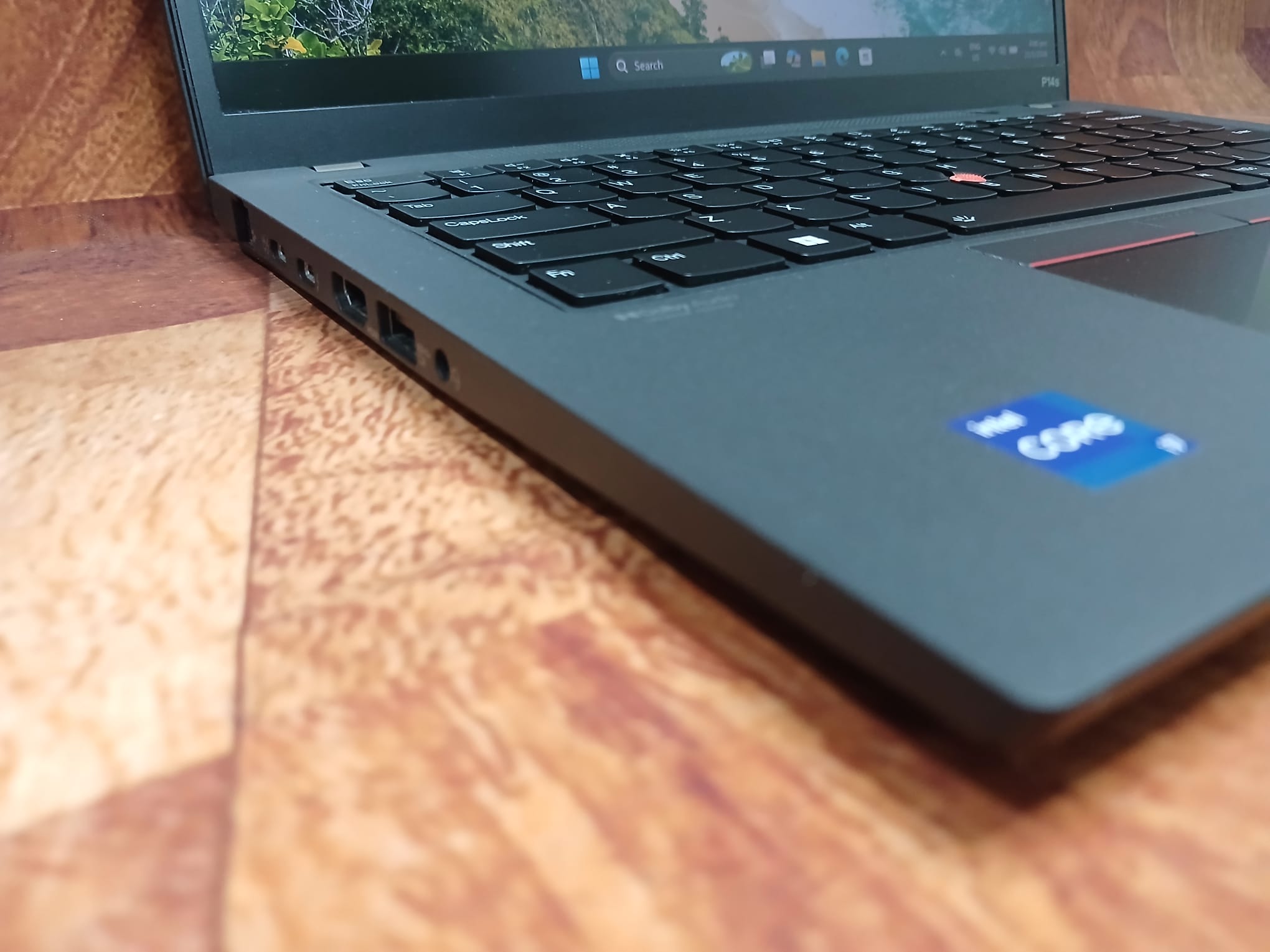 - WORK- LENOVO P14s Gen3, 14" Screen, Intel i7-12th, 16GB RAM, 512GB SSD, Nvidia T550 Graphics, Win11 - Image 11
