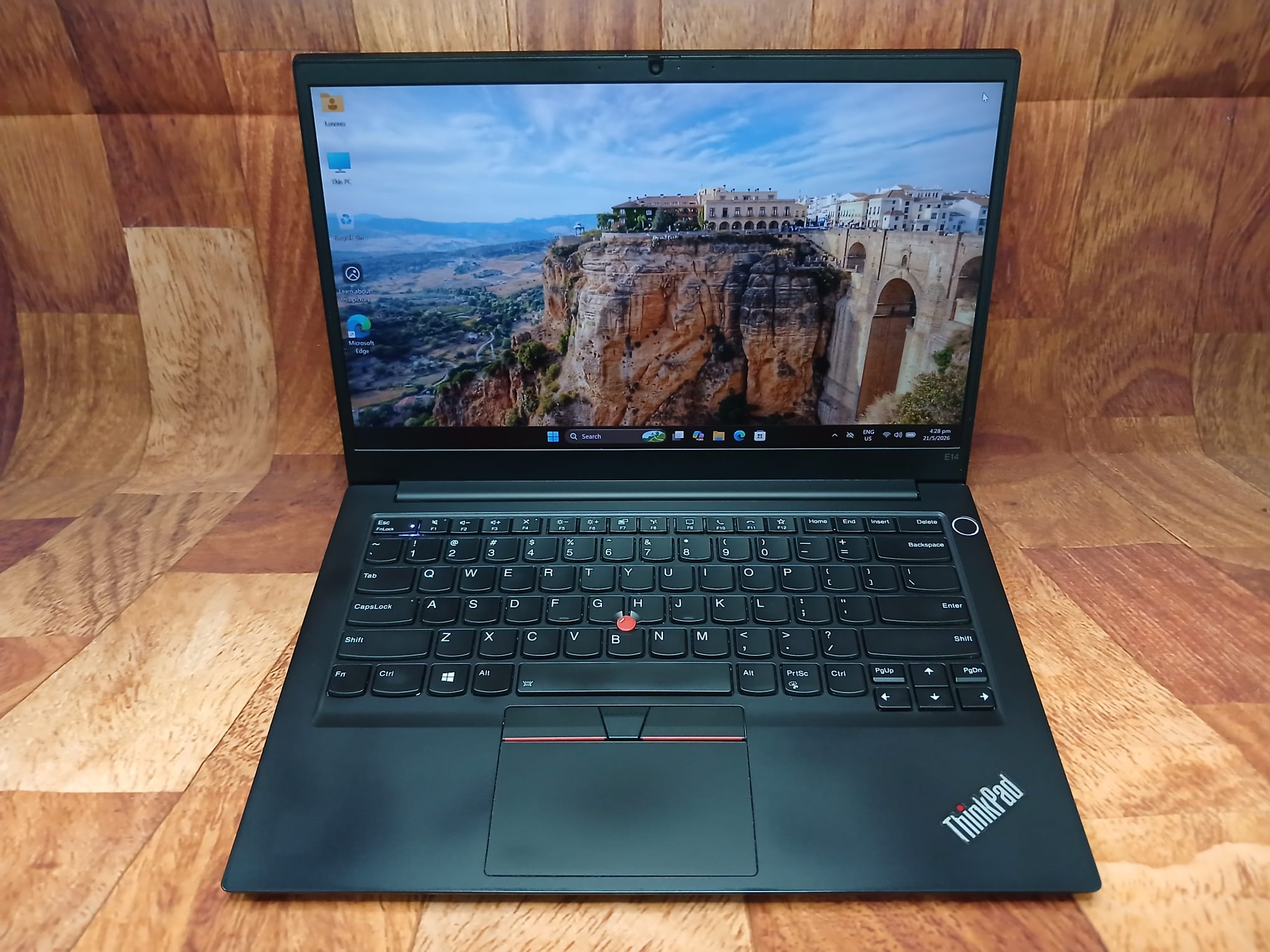 *Only 1 unit* LENOVO E14 Gen2, 14" Screen, Intel i5-11th, 16GB RAM, 512GB SSD, Win11, Iris Xe Graphics