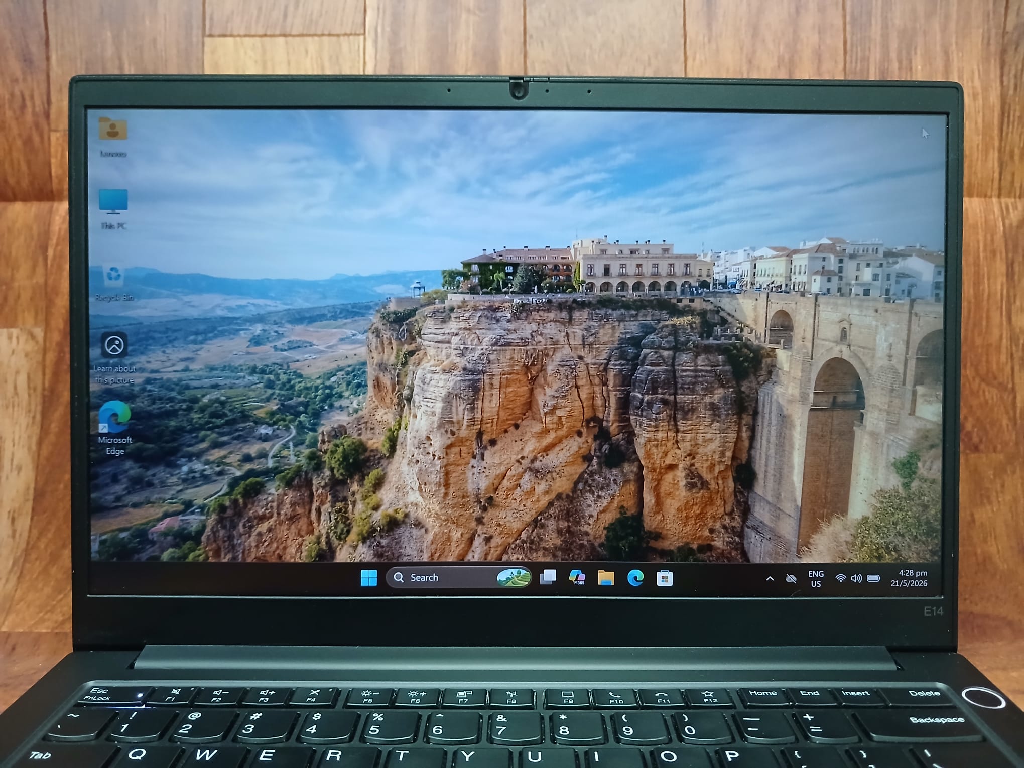 *Only 1 unit* LENOVO E14 Gen2, 14" Screen, Intel i5-11th, 16GB RAM, 512GB SSD, Win11, Iris Xe Graphics - Image 7