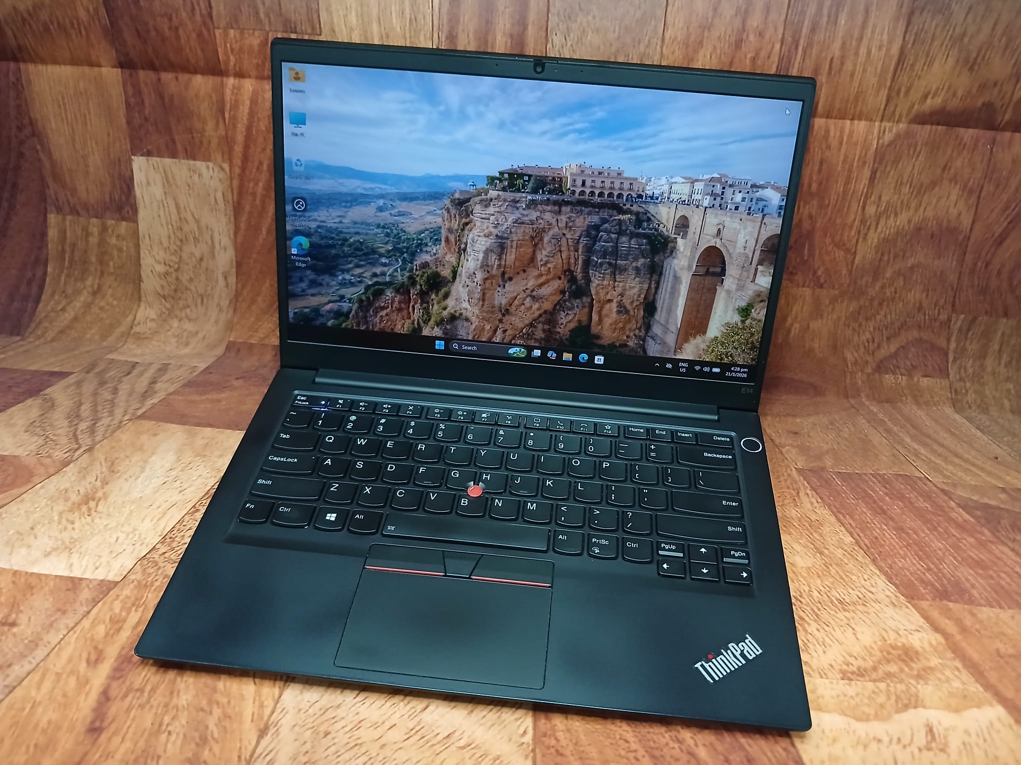 *Only 1 unit* LENOVO E14 Gen2, 14" Screen, Intel i5-11th, 16GB RAM, 512GB SSD, Win11, Iris Xe Graphics - Image 12