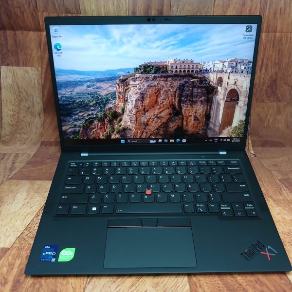 Lenovo X1 Carbon G11 14" TOUCH, Intel i7-13th Gen, 32 GB RAM, huge 1TB SSD, Win 11