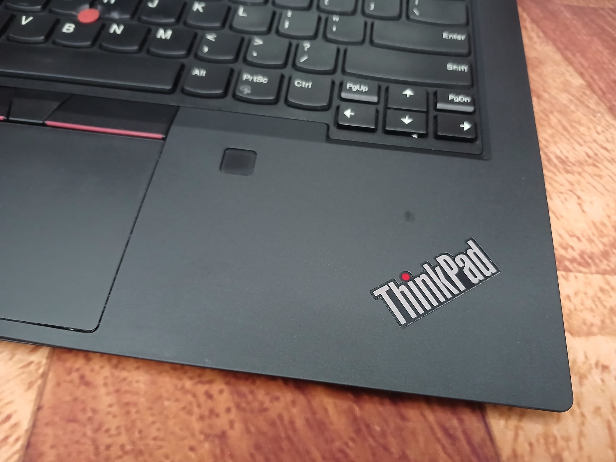 *Only 1 unit* LENOVO Thinkpad T14 Gen2, 14" TOUCH, AMD RYZEN 7, 16GB, 256GB SSD, Win11, AMD Radeon Graphics - Image 5