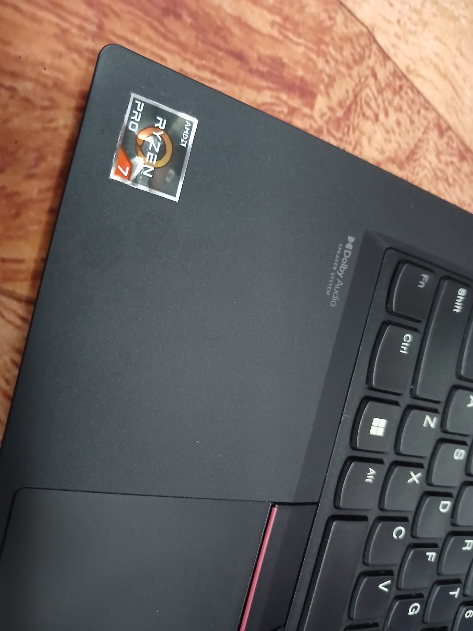 *Only 1 unit* LENOVO Thinkpad T14 Gen2, 14" TOUCH, AMD RYZEN 7, 16GB, 256GB SSD, Win11, AMD Radeon Graphics - Image 6