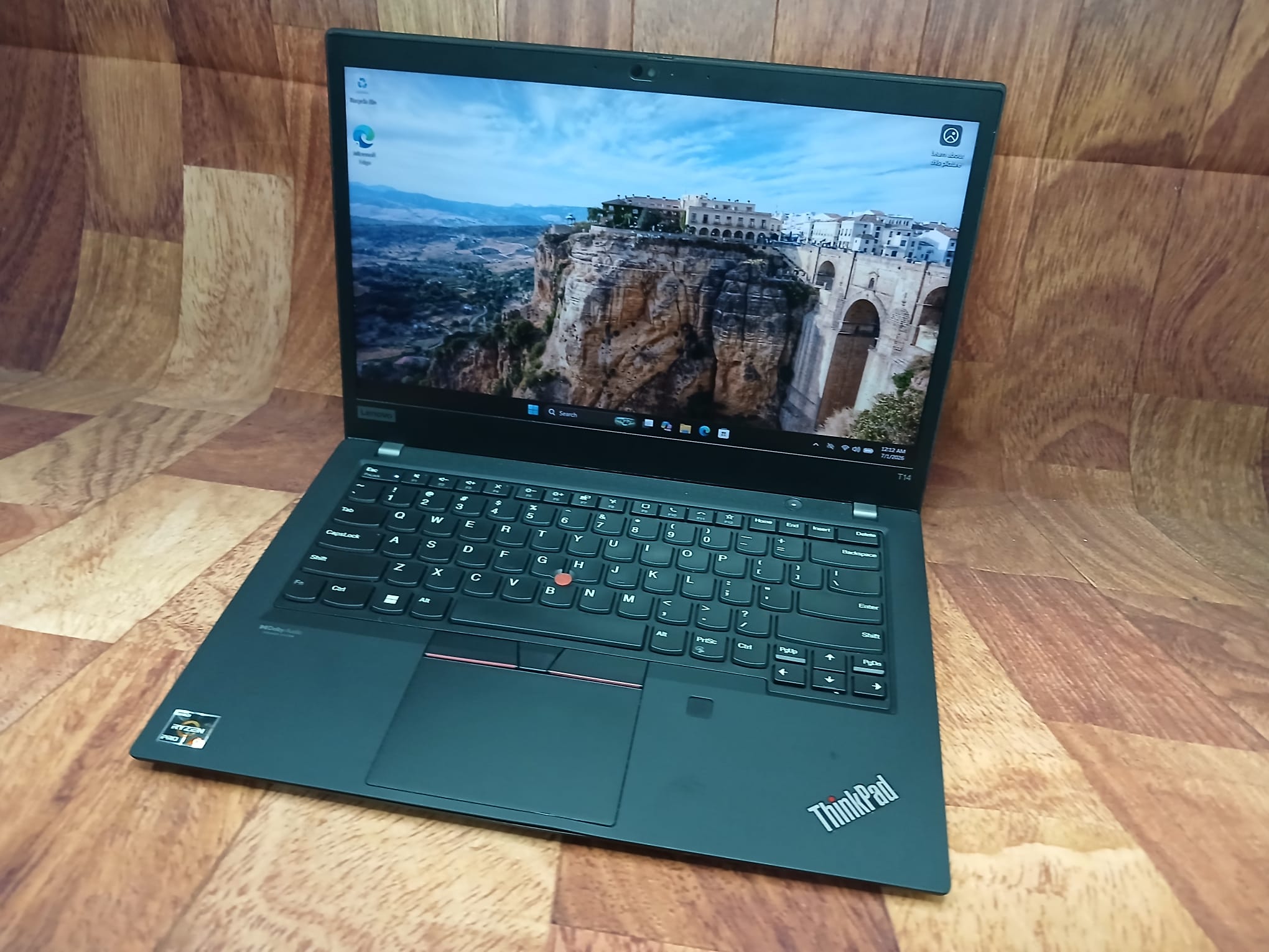 *Only 1 unit* LENOVO Thinkpad T14 Gen2, 14" TOUCH, AMD RYZEN 7, 16GB, 256GB SSD, Win11, AMD Radeon Graphics - Image 10