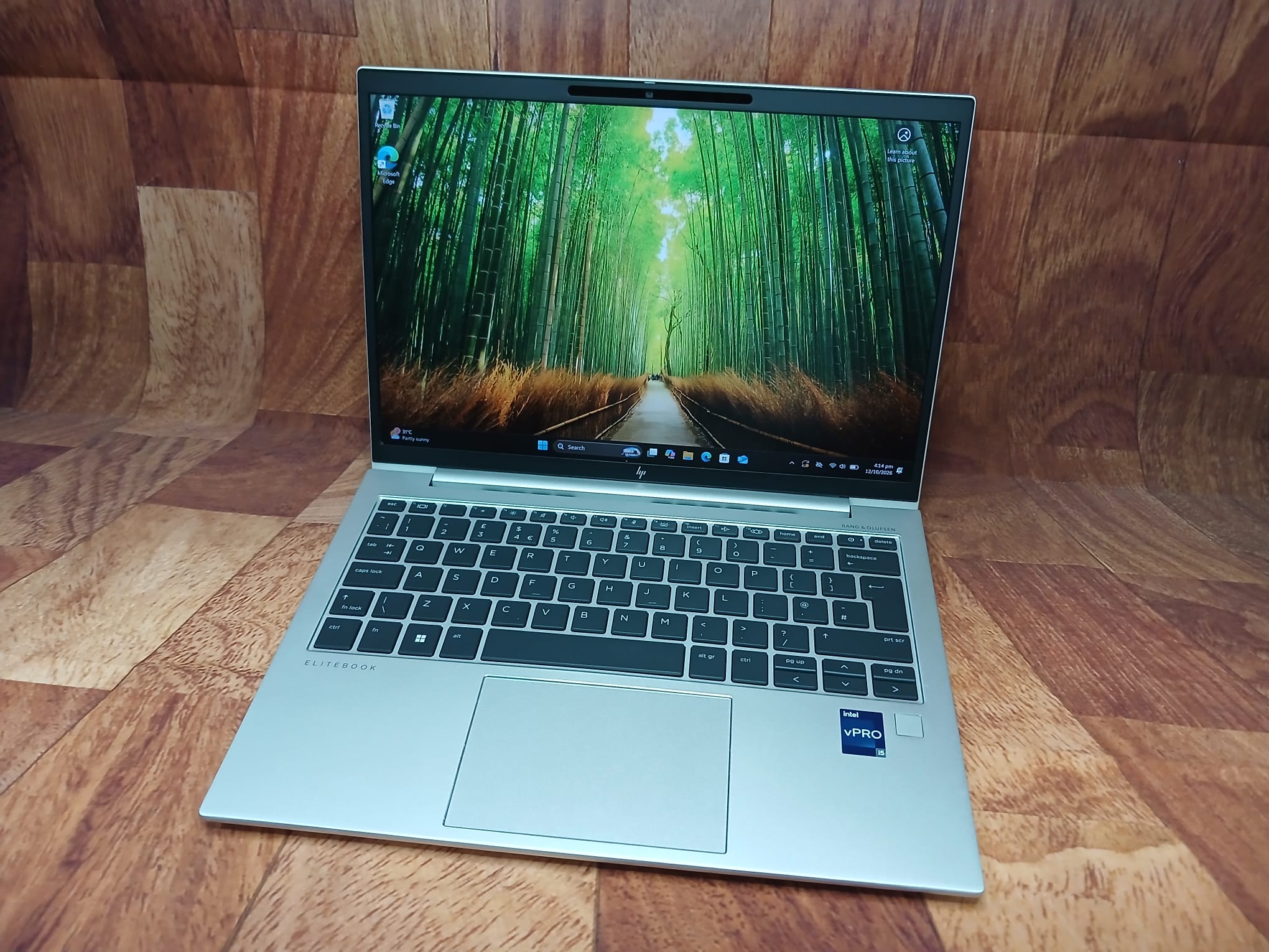 - BUSINESS - HP Elitebook 830 G9, 13.3" TOUCH, Intel i5-12th Gen, 16 GB RAM, 256 GB SSD, Iris Xe, Win11 - Image 5